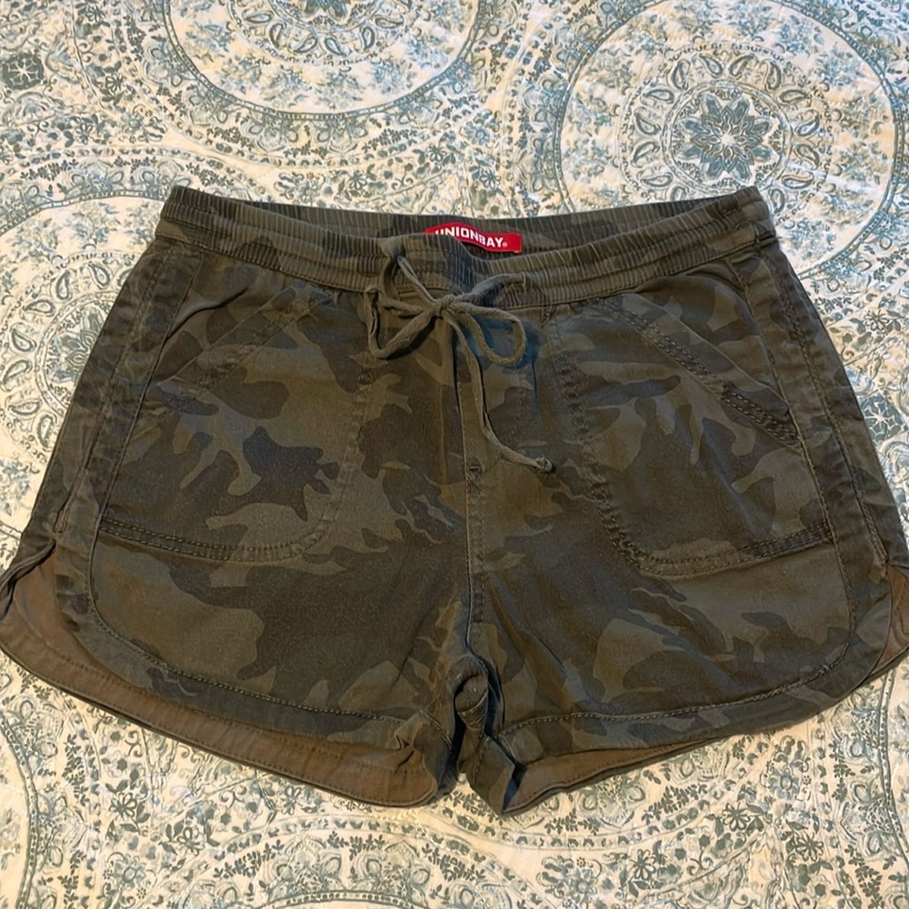 Unionbay stretch shorts Sz Lg